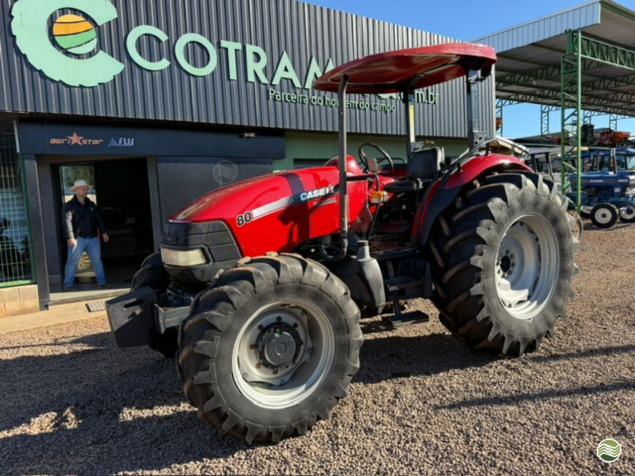TRATOR CASE CASE Farmall 80 Tração 4x4 Cotramaq Tratores GOIOERE PARANÁ PR